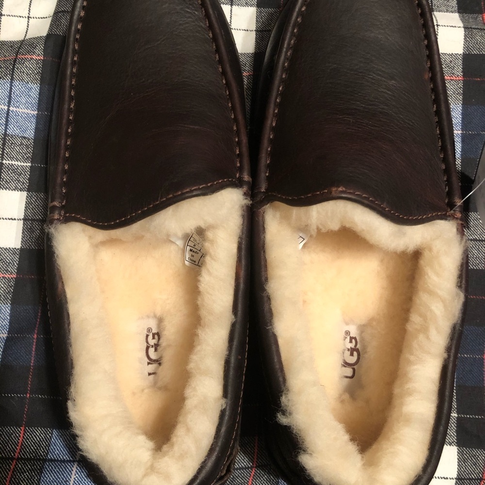 Ugg house slippers. New in box.